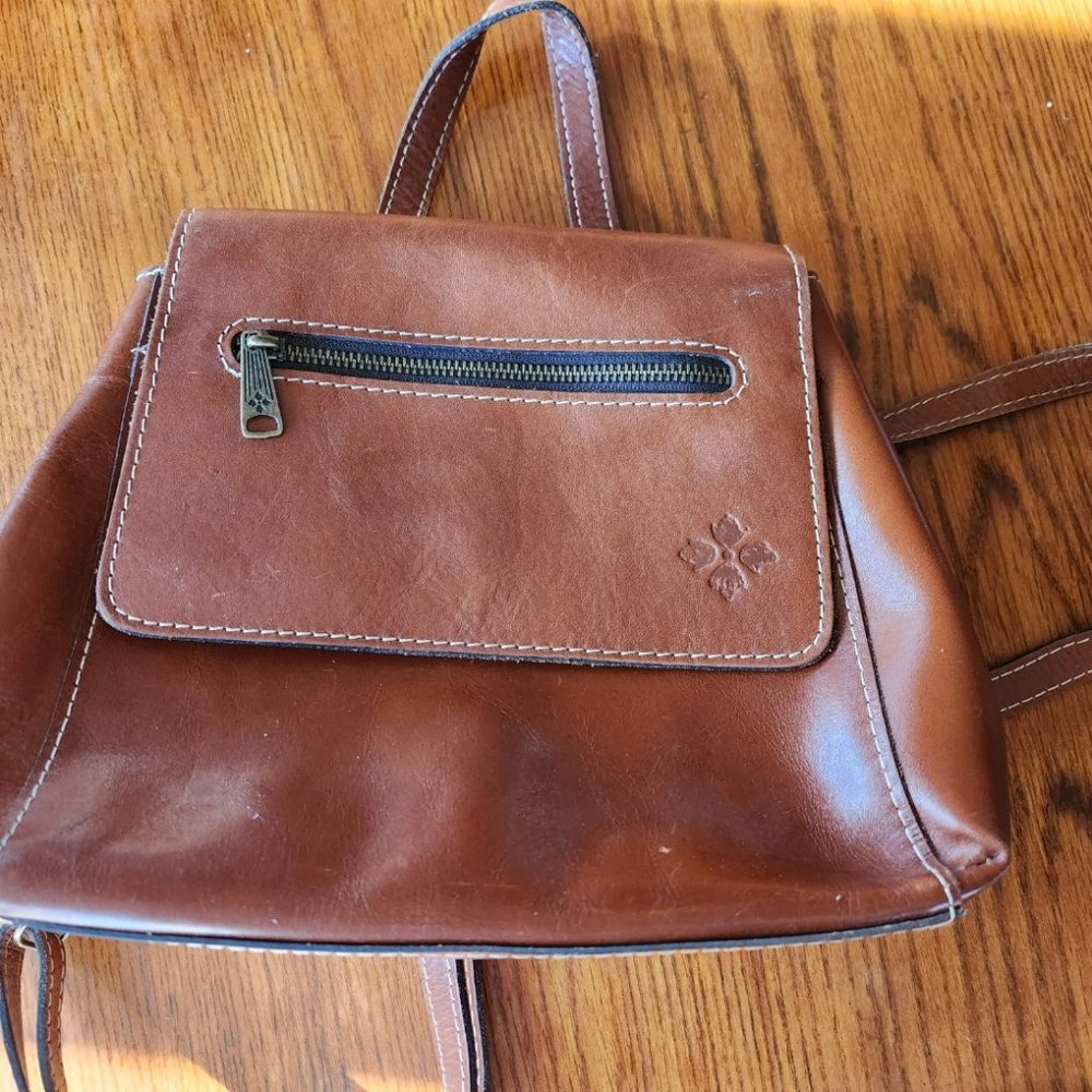Like New Patricia Nash Tan Molina Convertible Backpack/Purse with dust bag